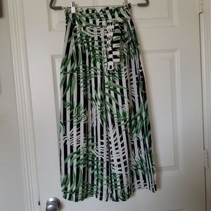 Zara Cropped Leaf Patterned Palazzo Pant